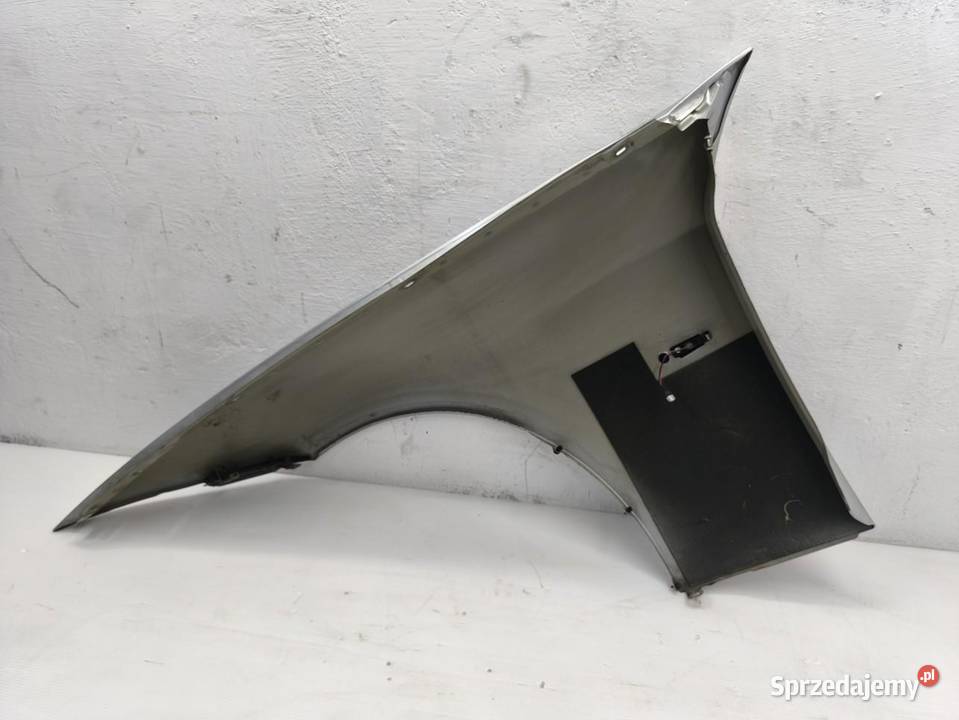 BŁOTNIK PRAWY PRZÓD BMW E90 20D TITANSILBER