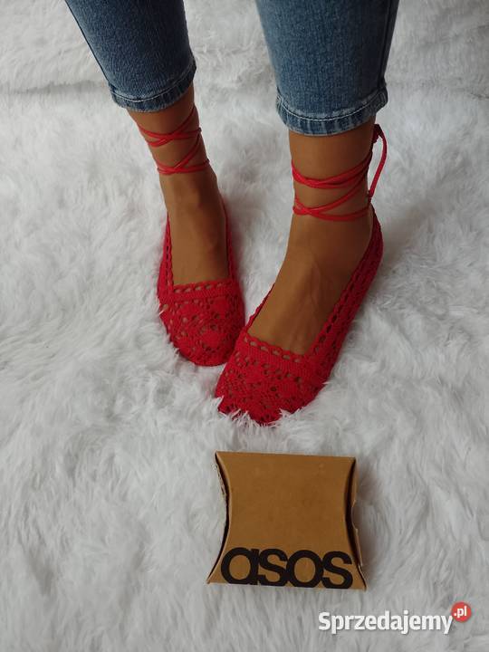39 ASOS DesignCzerwone baleriny ażurowe z Kraków