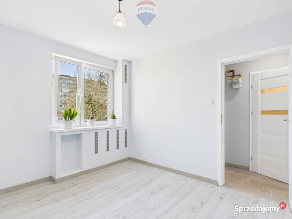 Częściowo umeblowane mieszkanie na wynajem