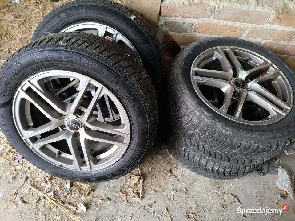 Felgi Audi 16 z oponami zimowymi Garbów