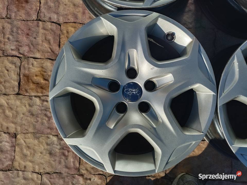 Ford Felgi stalowe z kołpakami strukturalnymi Aleksandrów Kujawski
