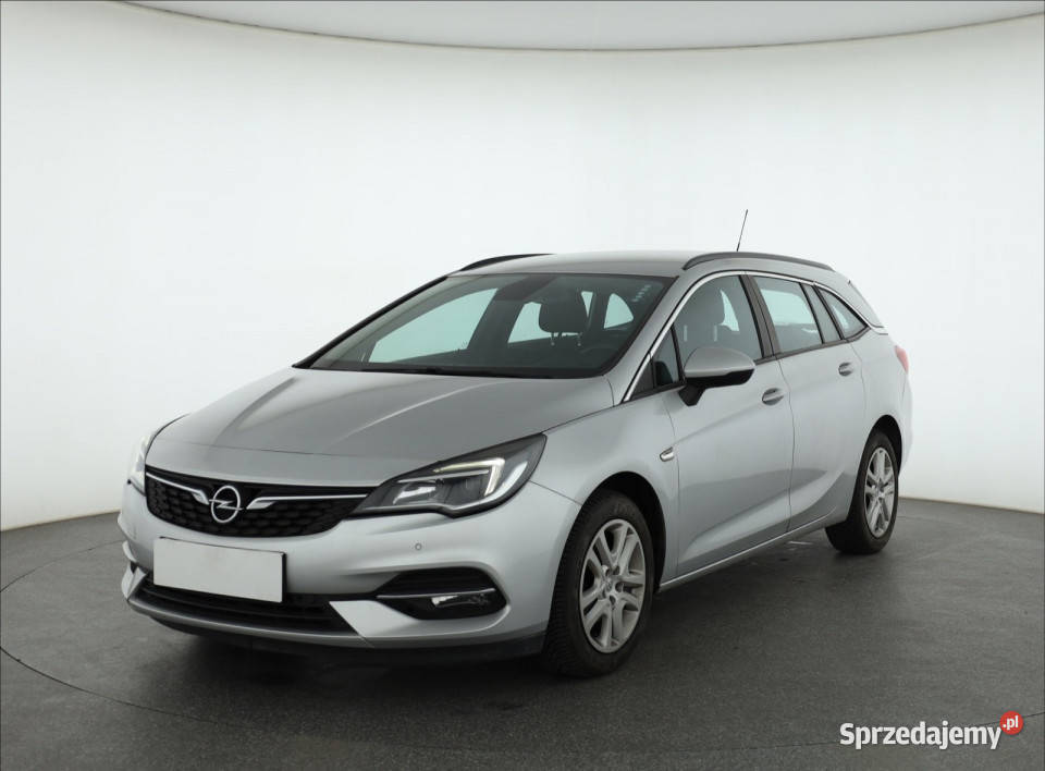 Opel Astra 15 CDTI Rok produkcji 2019