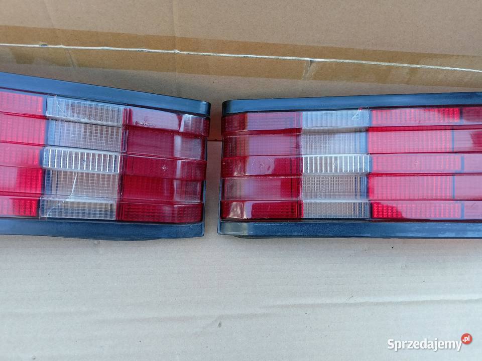 Mercedes 190 W201 tylna lampa lewa prawa klosz Skarżysko-Kamienna
