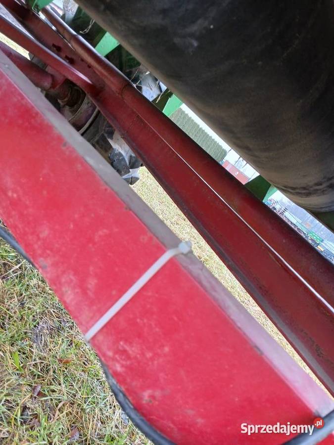 Rozsiewacz wapna rcw3piastwapniarka nieuszkodzony Rzgów