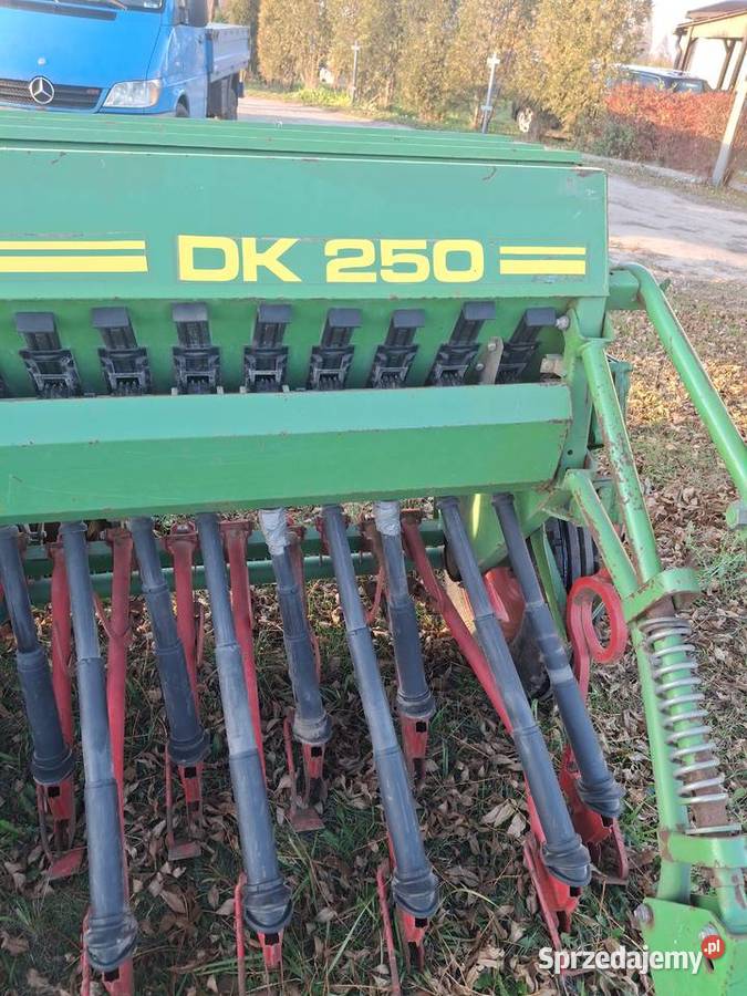 Zgrabiarka fella Deutzfahr Rolnictwo świętokrzyskie Radoszyce