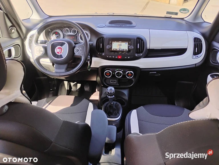FIAT 500L Trekking 2016r 14B 120 KAMERA małopolskie Kraków