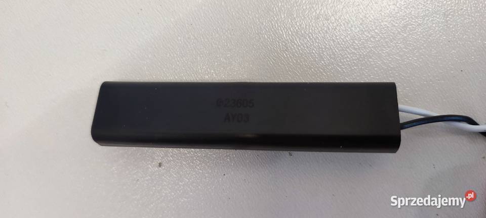 SUZUKI SX4 SCROSS ANTENA 3717561M00 Części samochodowe dolnośląskie