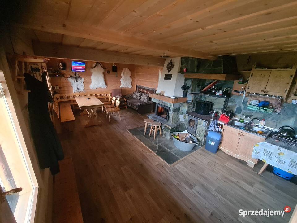 Góralska chata wysoko w górach małopolskie Waksmund