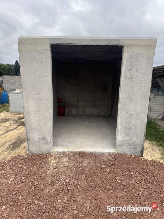 Moduł domek betonowy na rower traktorek kosirke Pozostałe sprzedam