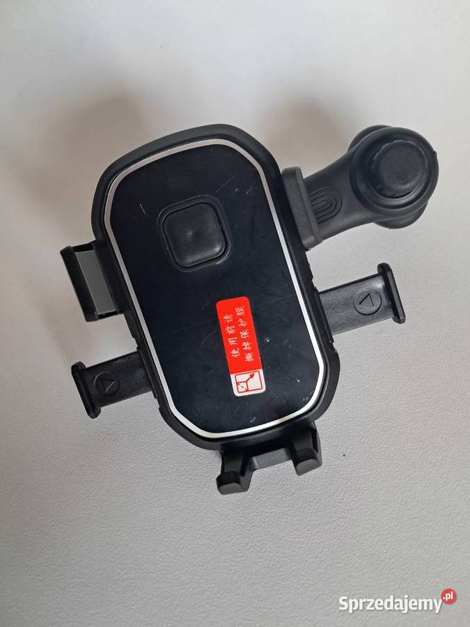 użyty kilka razy samochodowy uchwyt na telefon