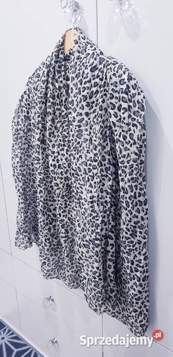 Długi szalik chusta w panterkę z defektem sprzedam