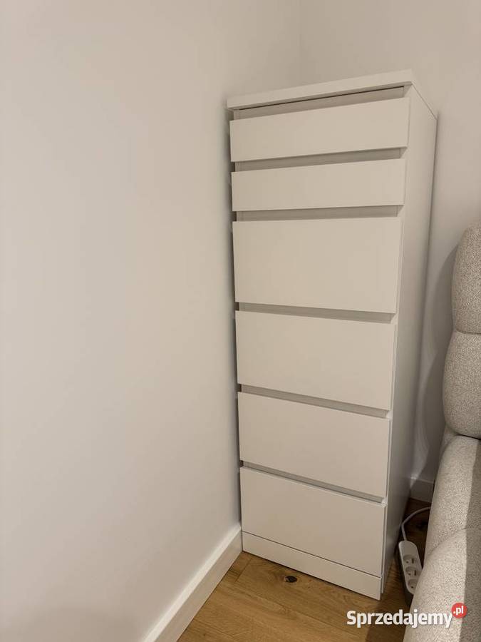 Komoda z lusterkiem nowa Warszawa