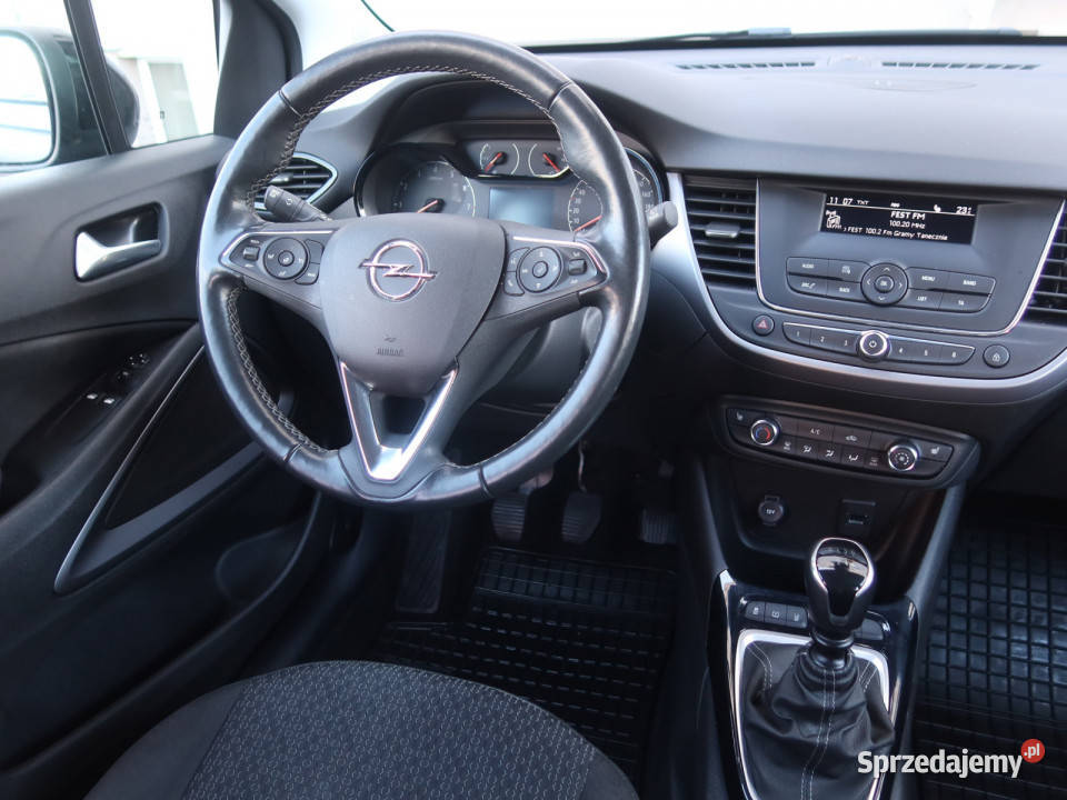 Opel Crossland 12 Turbo klimatyzacja