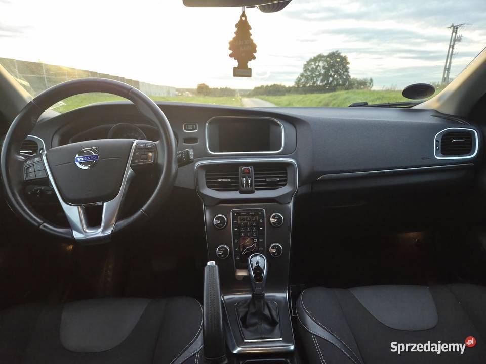 Volvo V40 20 D2 120 Automat 2015 r Tarnów