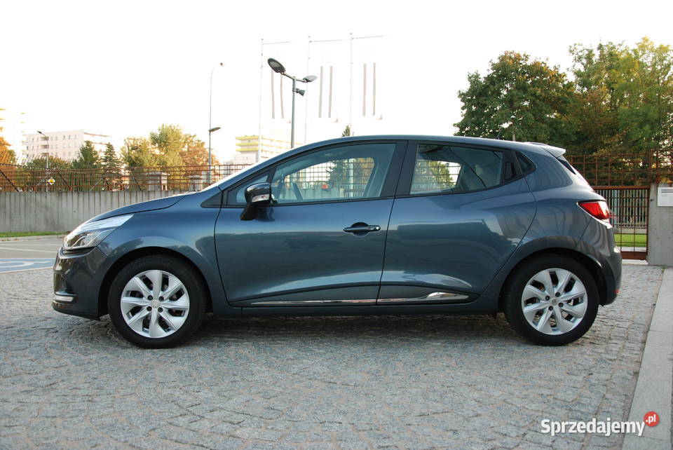 Renault Clio benzyna Zadbany bezwypadkowy Opony Zarejestrowany w Polsce podlaskie Białystok