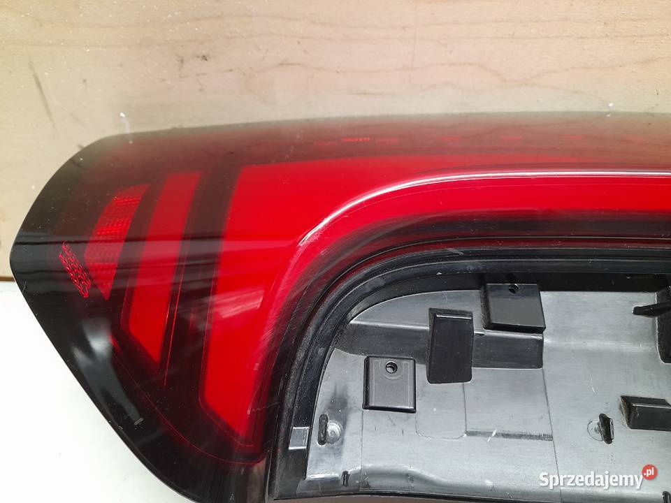 VW T7 TRANSPORTER LAMPA PRAWA TYLNA TYŁ LED Goleniów