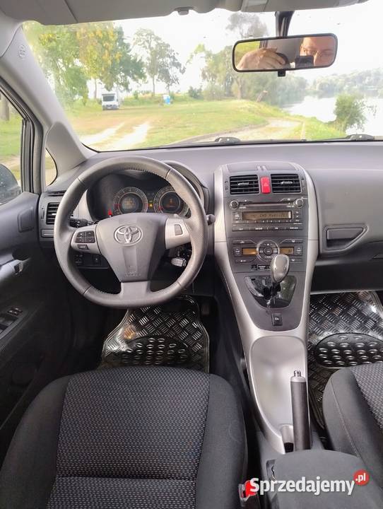 Toyota Auris niski przebieg automatyczna podkarpackie Dynów