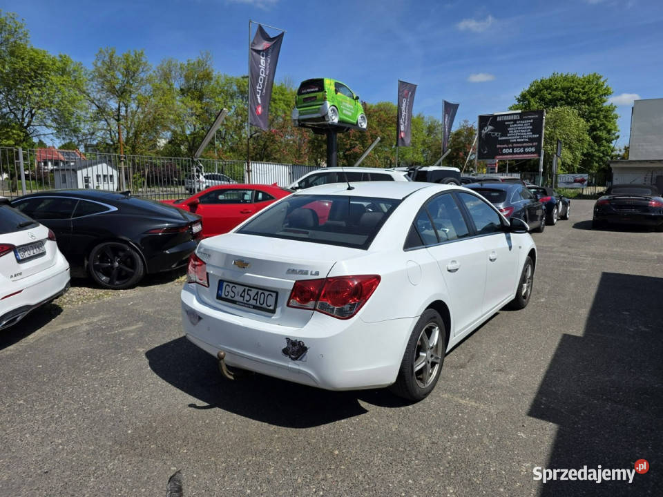 Chevrolet Cruze 18 Benzyna 141 Klimatyzacja pomorskie