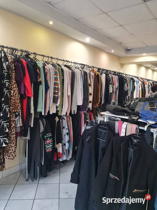 Wyposażenie sklepu z odzieżą używaną Czernikowo