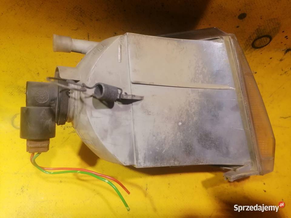 kierunkowskaz lewy ValeoYorka Peugeot 106 r9296 osobowe Piotrków Trybunalski sprzedam