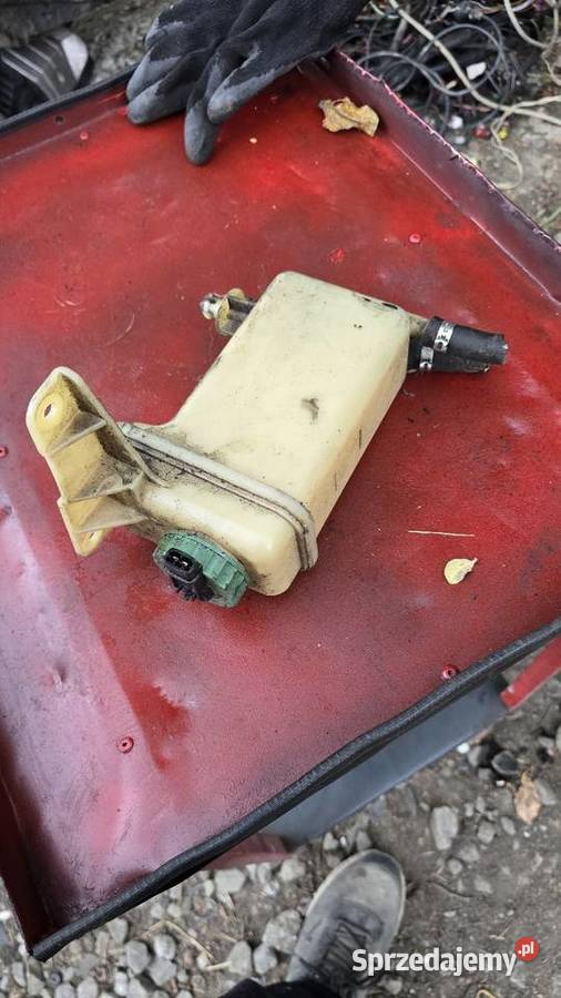 Zbiorniczek plynu wspomagania audi 80 b4 z