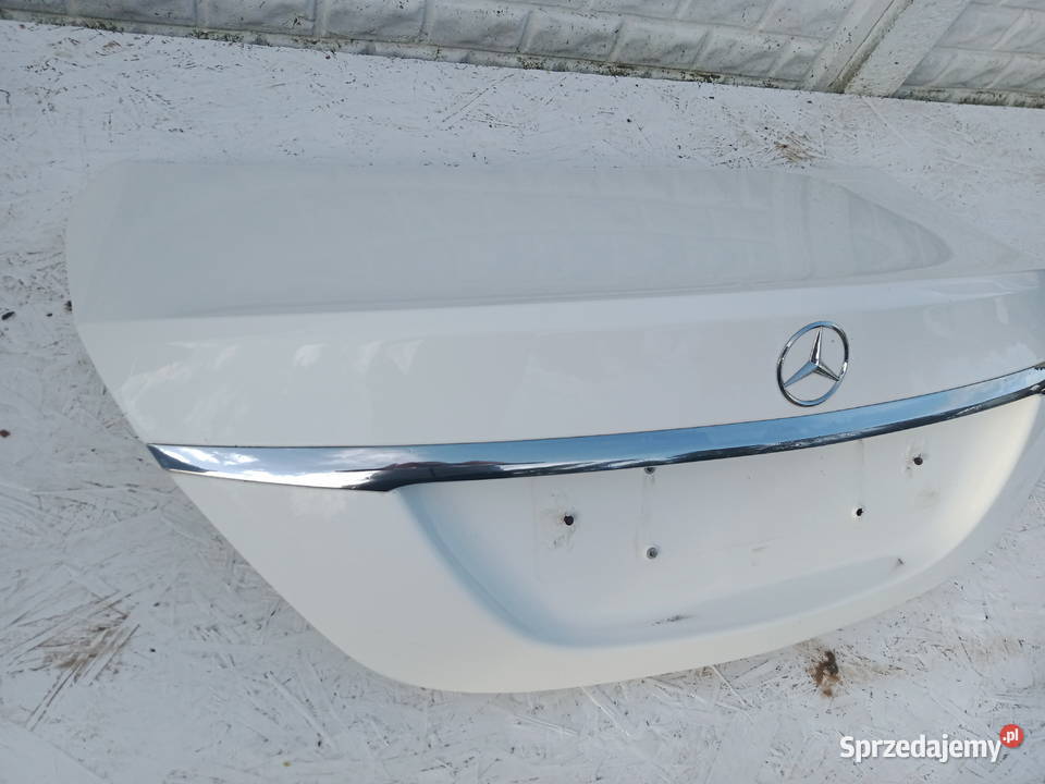 KLAPA BAGAŻNIKA MERCEDES CKLASA W 205 SEDAN 1421 wielkopolskie Rakoniewice