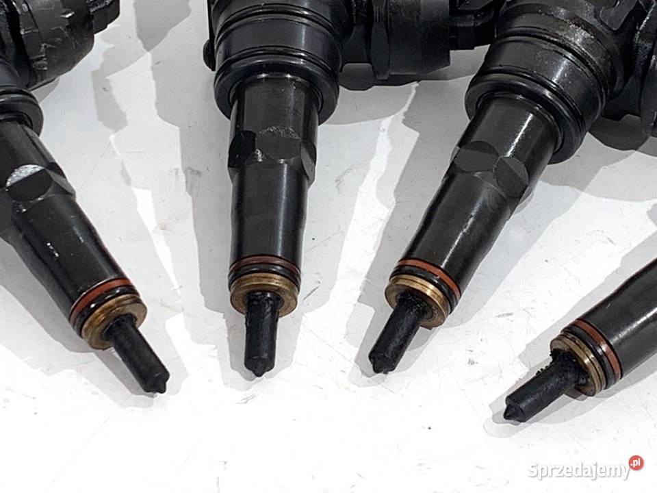 POMPOWTRYSKIWACZE KOMPLET VW GOLF V 038130073AG