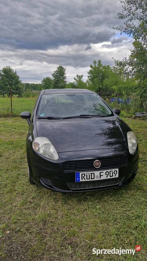 FIAT PUNTO 2013 12 Benzyna 134 5 Drzwi radio Częstochowa