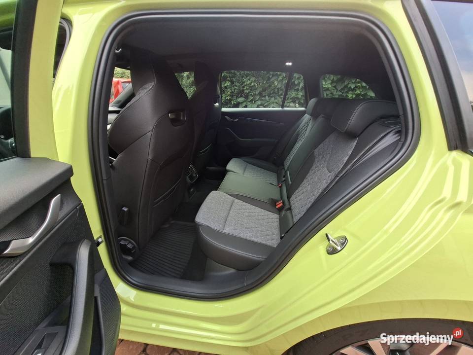 Śkoda Octavia 15 TSI mHEV Sportline DSG Kielce