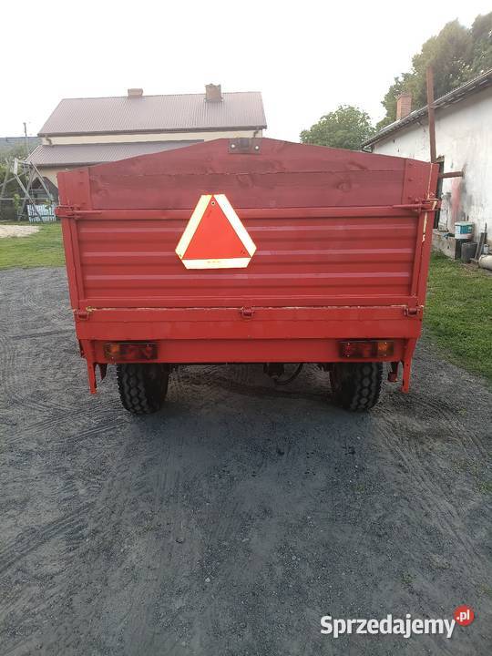 Przyczepa rozrzutnik lubelskie Świdnik