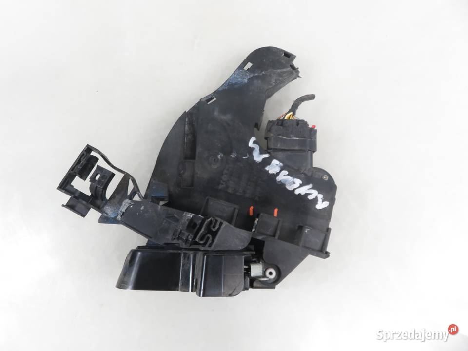 ZAMEK PRAWY TYLNY VOLVO V50 30753674 Zamki, wkładki i kluczyki sprzedam