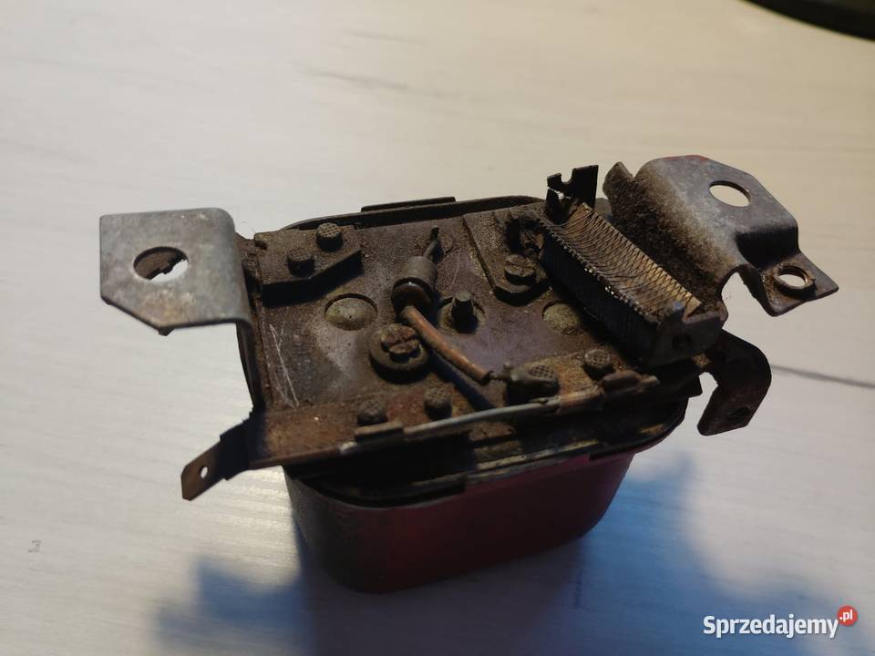 Volkswagen Garbus regulator napięcia Bosch Gliwice