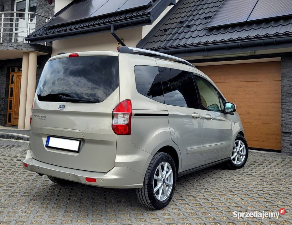 Ford Turneo Courier 2017 Pb Lpg Zadbany Niski wielofunkcyjna kierownica Tourneo Courier Brzozów sprzedam