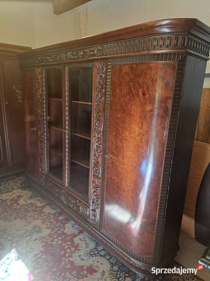 Dostojna biblioteka na lwich łapach lata 20te ub