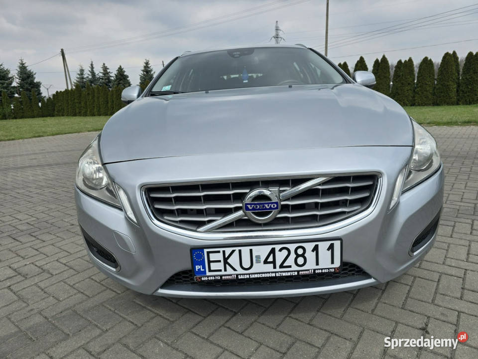 Volvo V60 16hdi Ocean RaceNaviSerwisSkóryKlimatr srebrny Kutno