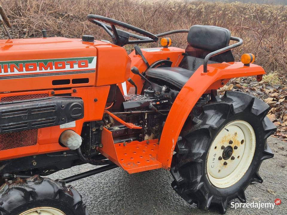 Traktorek traktor HINOMOTO C144D 14 44 Małuszyn