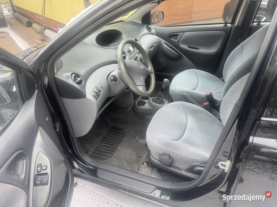 Sprzedam toyote yaris benzyna klimatyzacja Płock sprzedam