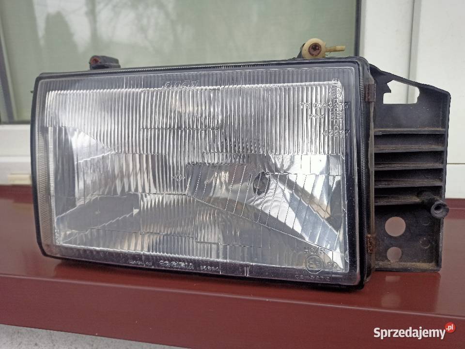 Fiat Tipo 1 I lampa przednia prawa reflektor Lampy przednie Sieradz sprzedam