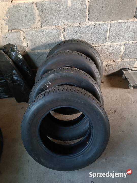 Opony zimowe Dunlop winter sport 5 2157016 215 Sędziszów Małopolski sprzedam