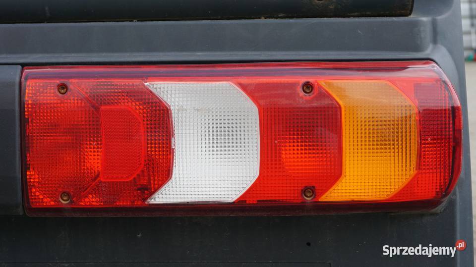 LAMPA PRAWA TYŁ MERCEDES ACTROS 1845 MP4 Oświetlenie Nowy Tomyśl