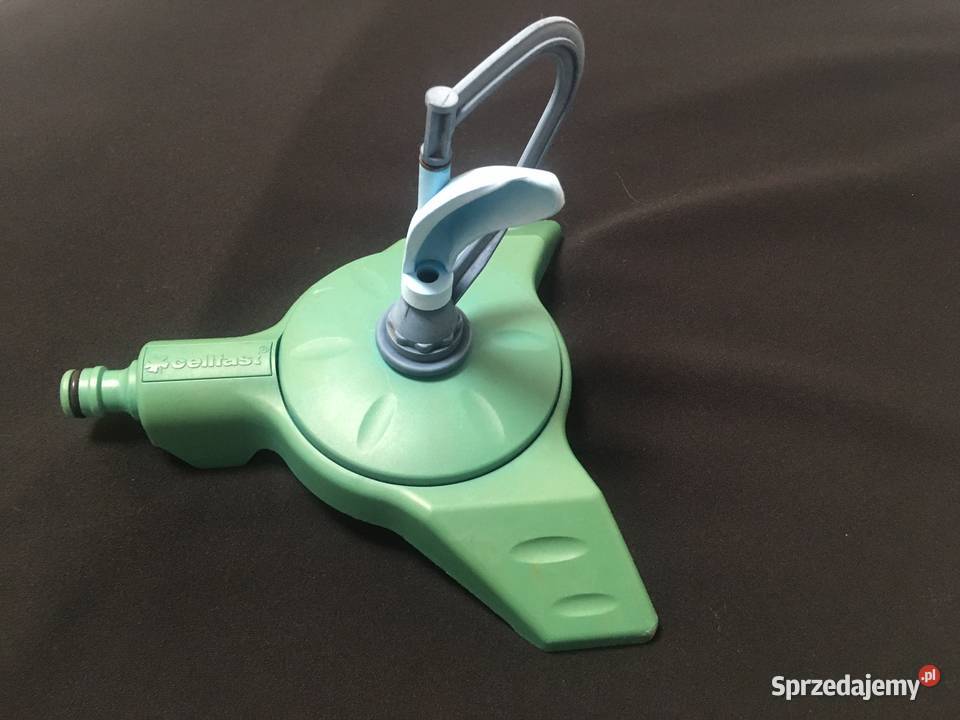 Zraszacz obrotowy Cellfast działka ogród Kołobrzeg