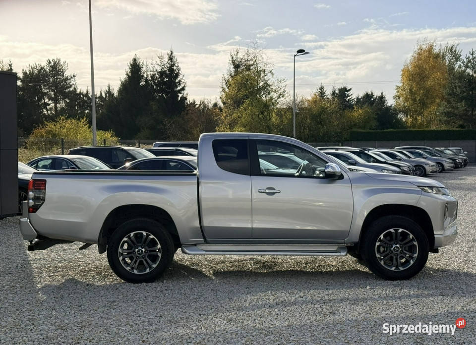Mitsubishi L200 23 4x4 150 2021r hak kamera światła do jazdy dziennej Wrocław