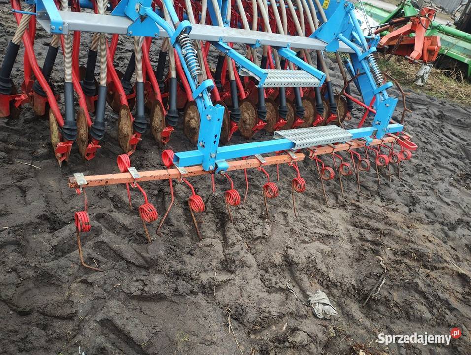 Siewnik 3 metrowy talerzowy nadbudowany LEMKEN