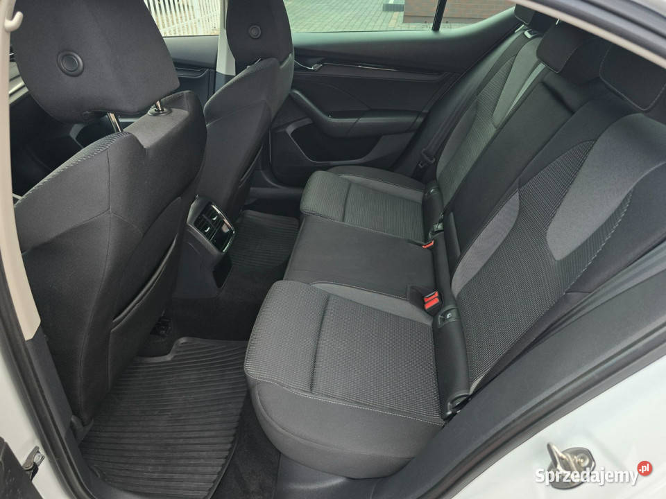 koda Octavia AMBITION 15 TSI 150 Salon Polska serwisowany w ASO