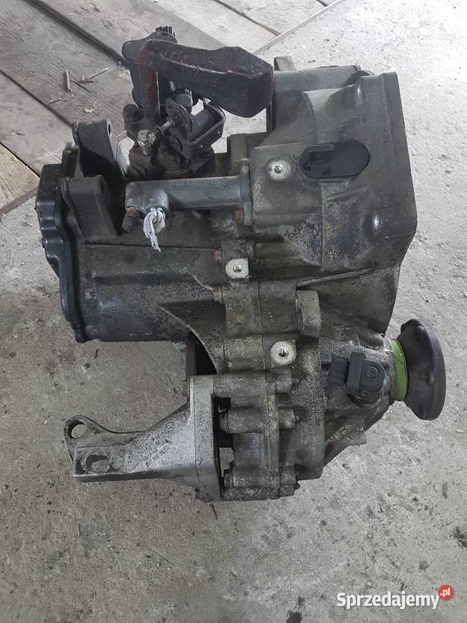 Sprzedam skrzynia biegów do vw golf 3 19 TDI 90 osobowe Skrzynie biegów manualne opolskie Opole