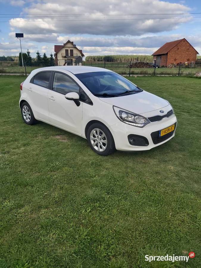 Lif LED 2013r 12 benzyna 5 drzwi Syców sprzedam