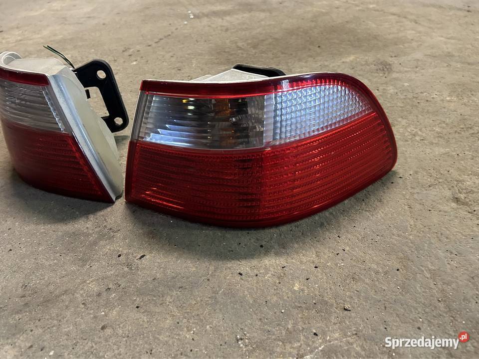 Lampa prawy lewy tył w błotnik Fiat albea lift osobowe małopolskie