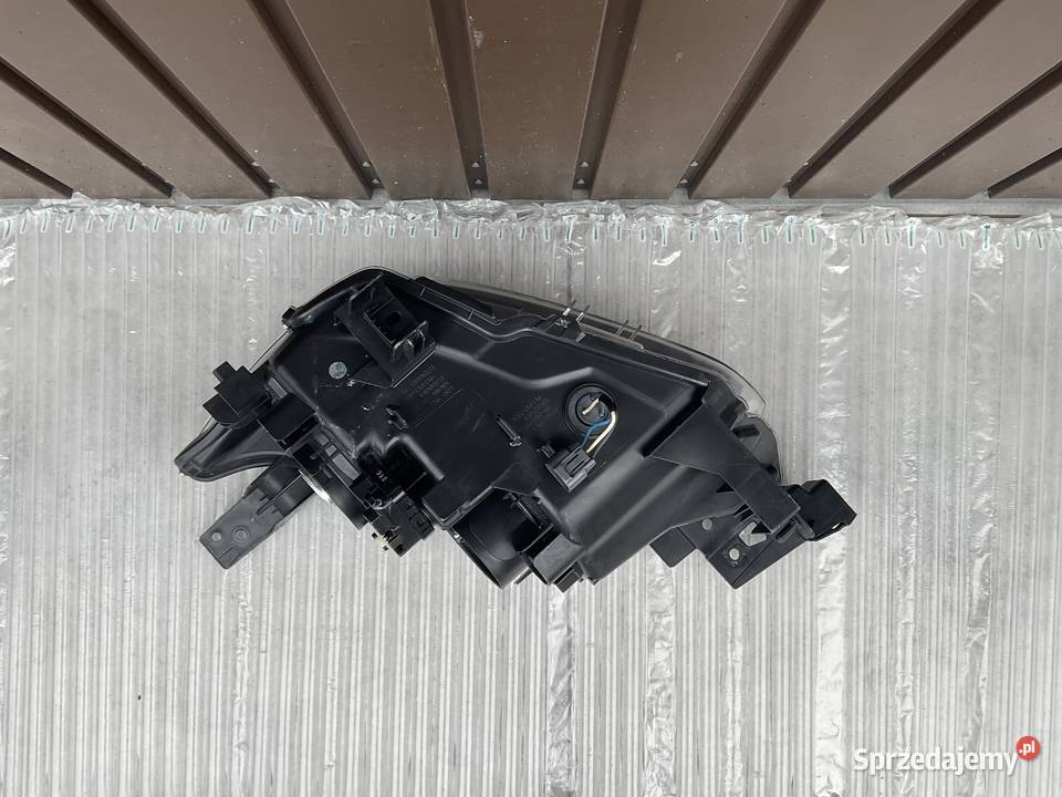 Lampa Prawy Przód MAZDA CX3 D10E51030 osobowe Pleszew