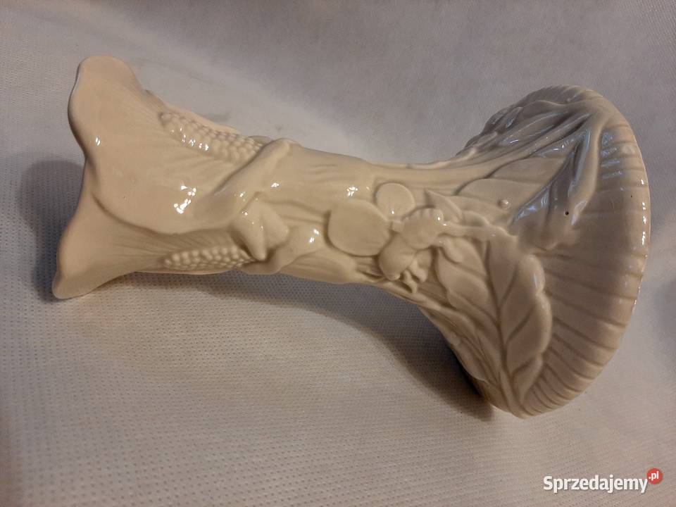 Świecznik porcelanowy w kolorze kremowym łąka 3D Inowrocław