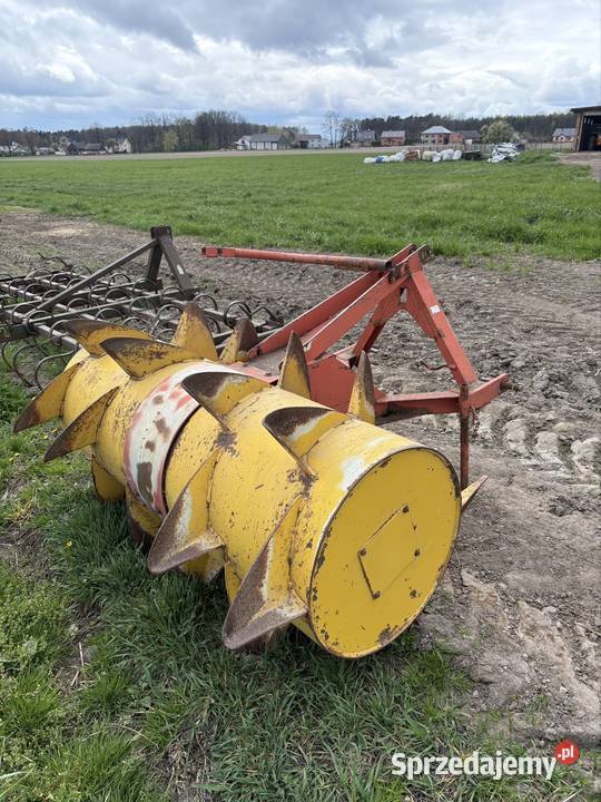 Rozgarniacz do pryzm nieuszkodzony Pozostałe Pawonków